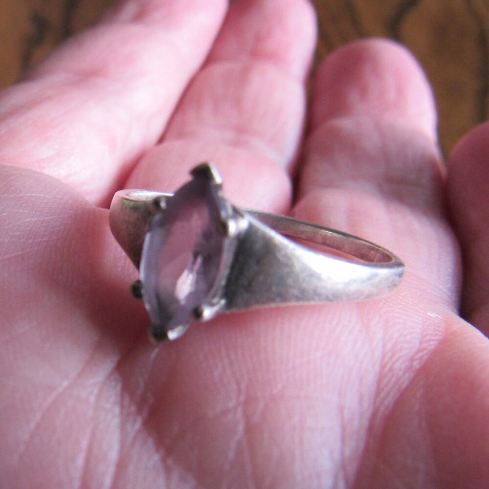 Beautiful Amethyst and Sterling Silver Ring Size 8.5